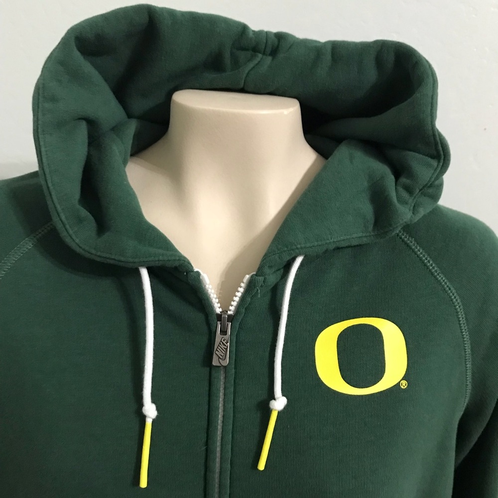 NIKE sweater